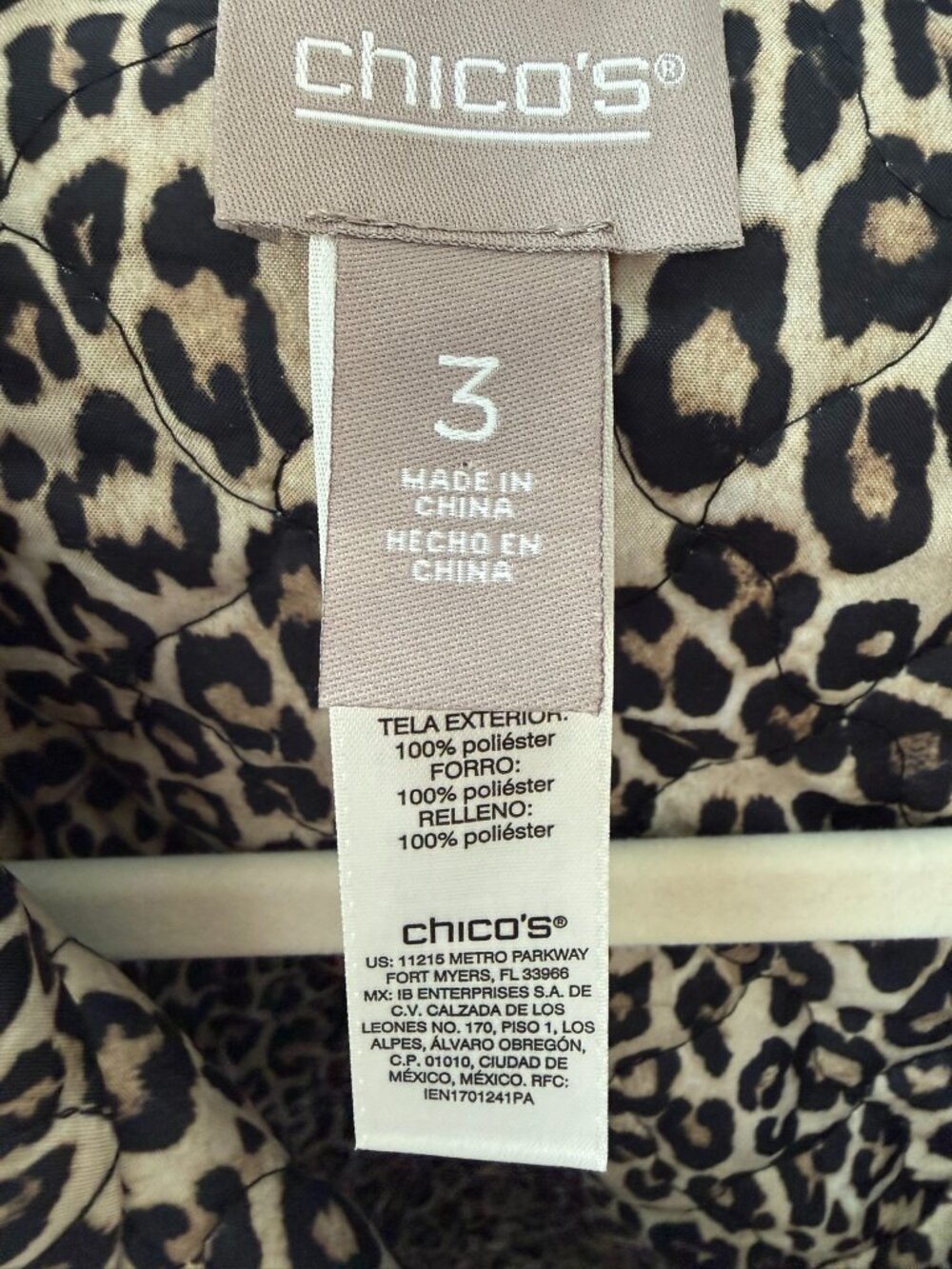 NWT Chico's Reversible Quilted Jacket Leopard Print Black Size 3 XL - Picture 5 of 7